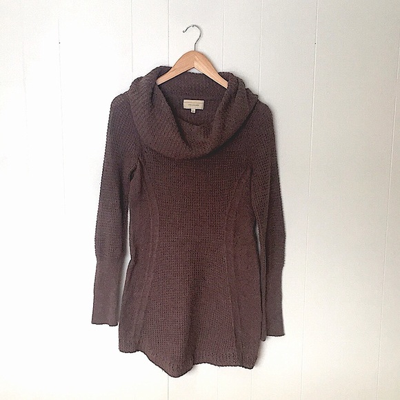 Angel of the North Rosie Cowlneck sweater in brown - Picture 2 of 4